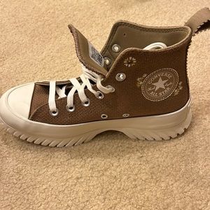 Brown canvas high top converse never worn. Ladies size 6. Platform type heel